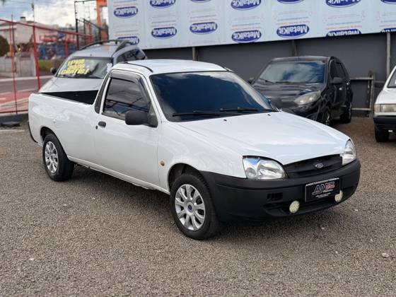 FORD COURIER 1.6 MPI L 8V FLEX 2P MANUAL FORD COURIER 1.6 MPI L 8V FLEX 2P MANUAL